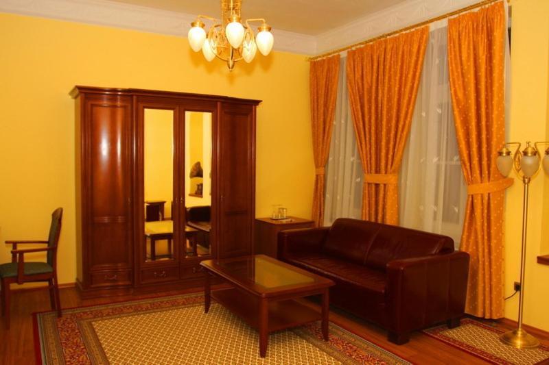 פרשוב Boutique Hotel Carpe Diem מראה חיצוני תמונה