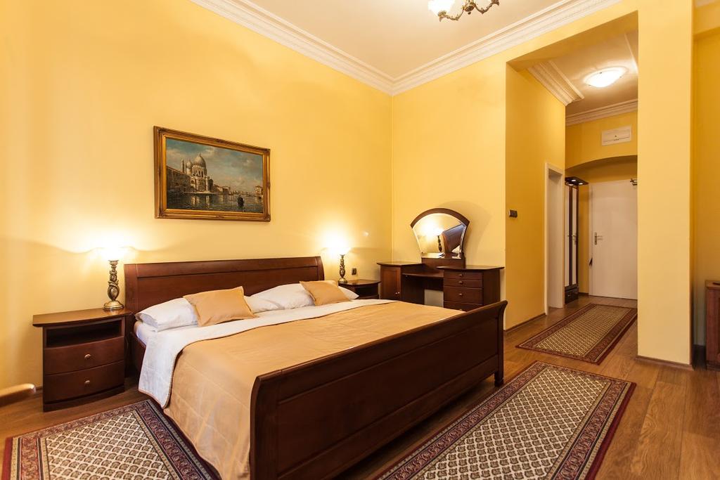 פרשוב Boutique Hotel Carpe Diem מראה חיצוני תמונה
